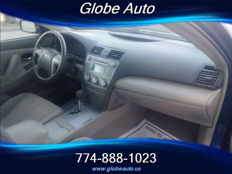 2011 Toyota Camry LE - Photo 3 - Fall River, MA 02721