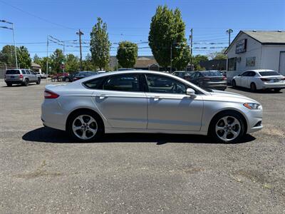 2016 Ford Fusion SE   - Photo 6 - Portland, OR 97266