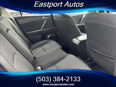 2012 Mazda Mazda3 i Touring   - Photo 11 - Portland, OR 97266