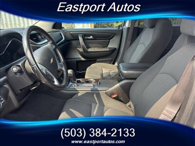 2015 Chevrolet Traverse LT   - Photo 9 - Portland, OR 97266