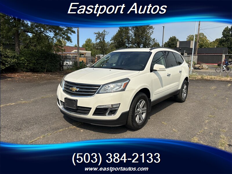 2015 Chevrolet Traverse LT   - Photo 1 - Portland, OR 97266