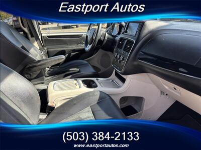 2018 Dodge Grand Caravan SXT   - Photo 10 - Portland, OR 97266
