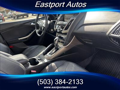 2012 Ford Focus SEL   - Photo 10 - Portland, OR 97266