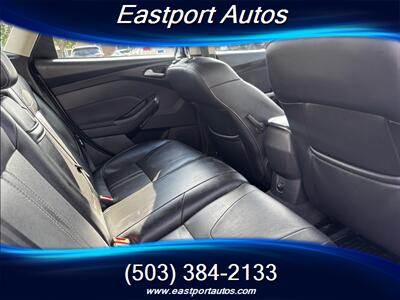 2012 Ford Focus SEL   - Photo 11 - Portland, OR 97266