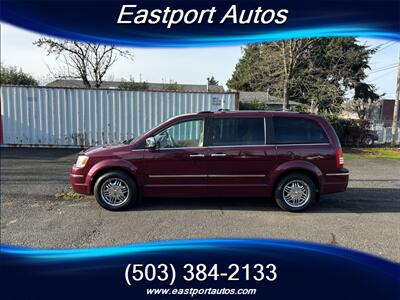 2008 Chrysler Town & Country Limited   - Photo 4 - Portland, OR 97266