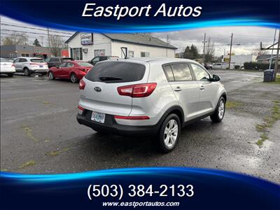 2012 Kia Sportage LX   - Photo 5 - Portland, OR 97266