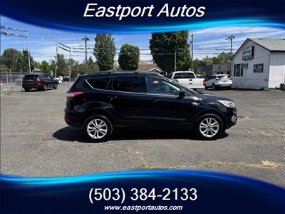 2017 Ford Escape SE   - Photo 3 - Portland, OR 97266