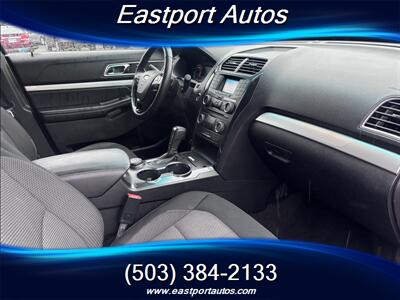 2017 Ford Explorer XLT   - Photo 10 - Portland, OR 97266