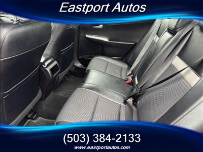 2014 Toyota Camry SE   - Photo 11 - Portland, OR 97266