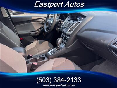 2012 Ford Focus SE   - Photo 10 - Portland, OR 97266