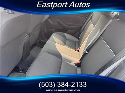 2012 Ford Focus SE   - Photo 12 - Portland, OR 97266