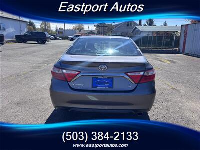2015 Toyota Camry SE   - Photo 8 - Portland, OR 97266