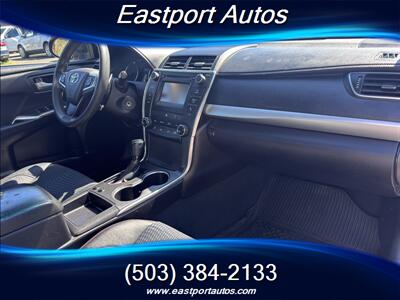 2015 Toyota Camry SE   - Photo 10 - Portland, OR 97266