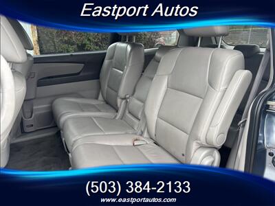 2011 Honda Odyssey EX-L   - Photo 9 - Portland, OR 97266