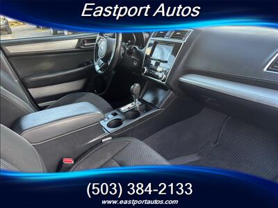 2018 Subaru Outback 2.5i Premium   - Photo 10 - Portland, OR 97266