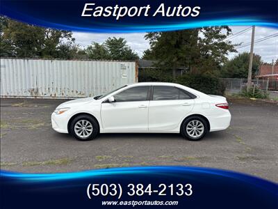 2015 Toyota Camry LE   - Photo 3 - Portland, OR 97266