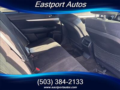 2013 Subaru Legacy 2.5i Premium   - Photo 11 - Portland, OR 97266