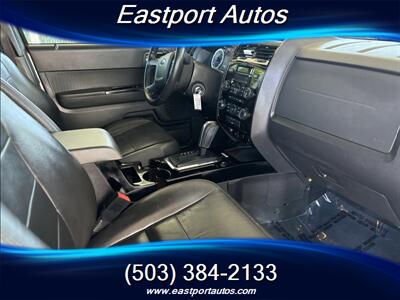 2010 Ford Escape Limited   - Photo 11 - Portland, OR 97266