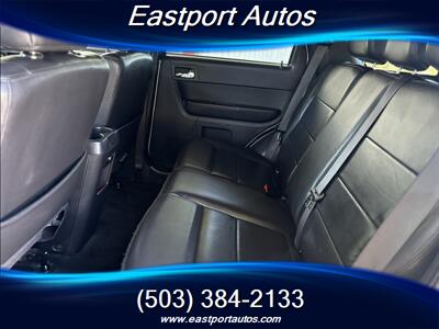 2010 Ford Escape Limited   - Photo 12 - Portland, OR 97266