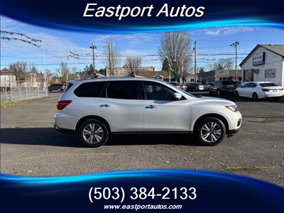 2017 Nissan Pathfinder SV   - Photo 3 - Portland, OR 97266