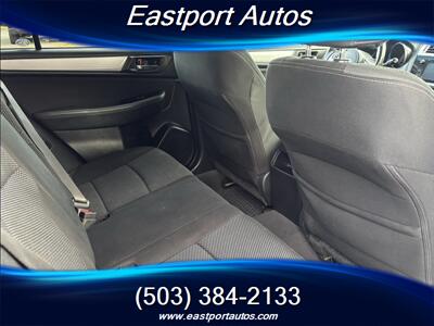 2017 Subaru Outback 2.5i Premium   - Photo 12 - Portland, OR 97266