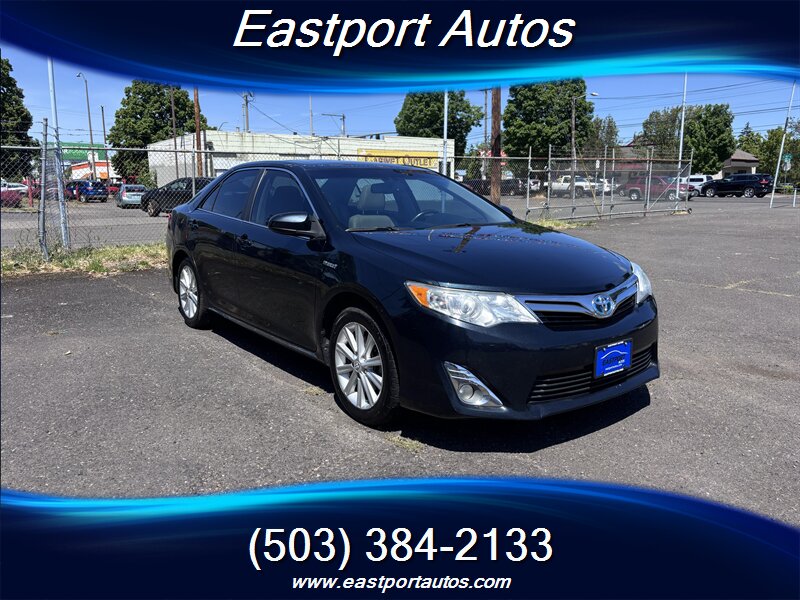 2014 Toyota Camry Hybrid XLE   - Photo 1 - Portland, OR 97266