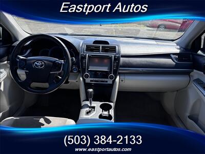 2014 Toyota Camry Hybrid XLE   - Photo 10 - Portland, OR 97266