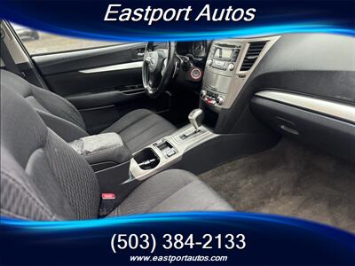 2012 Subaru Legacy 2.5i Premium   - Photo 10 - Portland, OR 97266