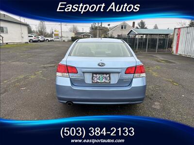 2012 Subaru Legacy 2.5i Premium   - Photo 8 - Portland, OR 97266