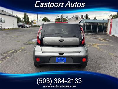 2019 Kia Soul   - Photo 7 - Portland, OR 97266