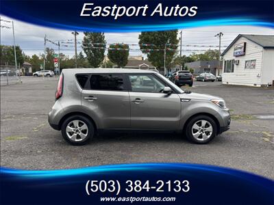 2019 Kia Soul   - Photo 2 - Portland, OR 97266