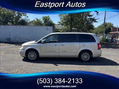 2015 Chrysler Town & Country Touring-L   - Photo 4 - Portland, OR 97266
