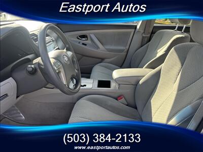 2009 Toyota Camry LE   - Photo 9 - Portland, OR 97266