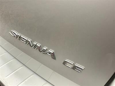 2008 Toyota Sienna CE 7-Passenger   - Photo 34 - Crest Hill, IL 60403