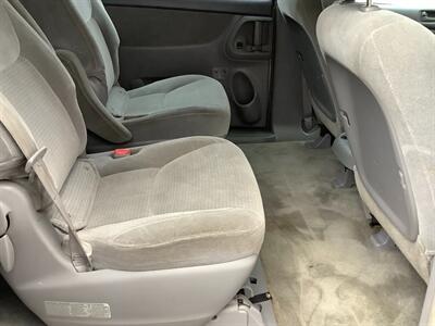 2008 Toyota Sienna CE 7-Passenger   - Photo 24 - Crest Hill, IL 60403