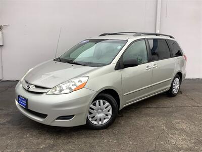 2008 Toyota Sienna CE 7-Passenger   - Photo 2 - Crest Hill, IL 60403