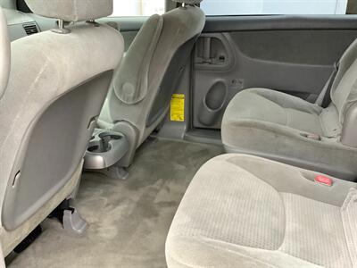 2008 Toyota Sienna CE 7-Passenger   - Photo 22 - Crest Hill, IL 60403