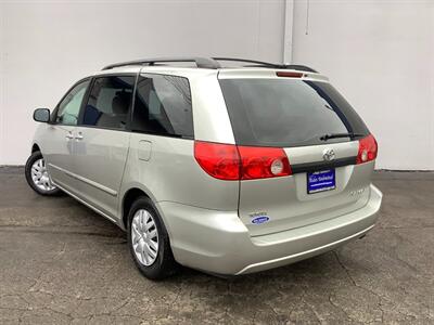 2008 Toyota Sienna CE 7-Passenger   - Photo 4 - Crest Hill, IL 60403