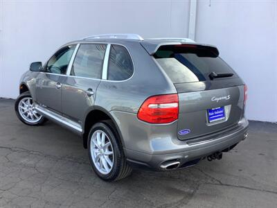 2008 Porsche Cayenne S   - Photo 4 - Crest Hill, IL 60403