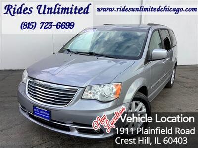 2014 Chrysler Town & Country Touring  