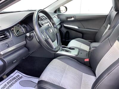 2012 Toyota Camry SE   - Photo 18 - Crest Hill, IL 60403