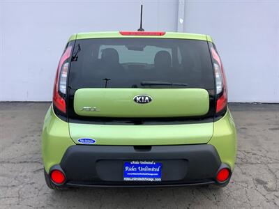 2015 Kia Soul + - Photo 5 - Crest Hill, IL 60403