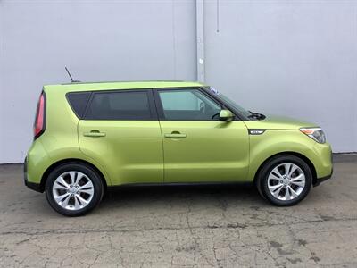 2015 Kia Soul + - Photo 7 - Crest Hill, IL 60403