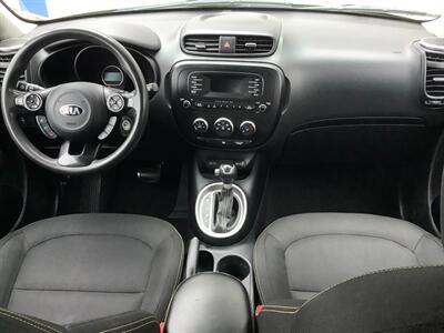 2015 Kia Soul + - Photo 31 - Crest Hill, IL 60403