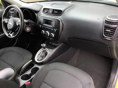 2015 Kia Soul + - Photo 27 - Crest Hill, IL 60403