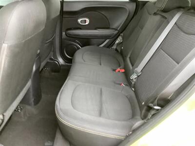 2015 Kia Soul + - Photo 21 - Crest Hill, IL 60403
