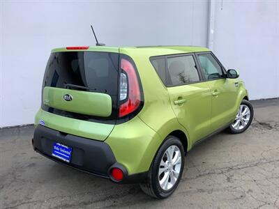 2015 Kia Soul + - Photo 6 - Crest Hill, IL 60403