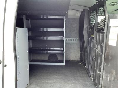 2003 Ford E-250 - Photo 25 - Crest Hill, IL 60403