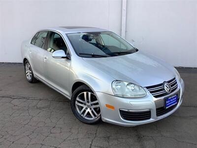 2005 Volkswagen Jetta 2.5   - Photo 8 - Crest Hill, IL 60403