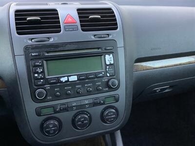 2005 Volkswagen Jetta 2.5   - Photo 15 - Crest Hill, IL 60403
